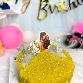 BÁNH SINH NHẬT RAU CÂU 4D CÔ GÁI VÁY VÀNG - GELLI - G0223001